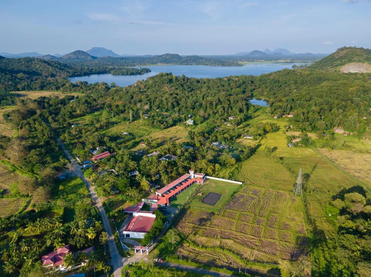 Elephyard Retreat Ξενοδοχείο Mahiyanganaya Εξωτερικό φωτογραφία